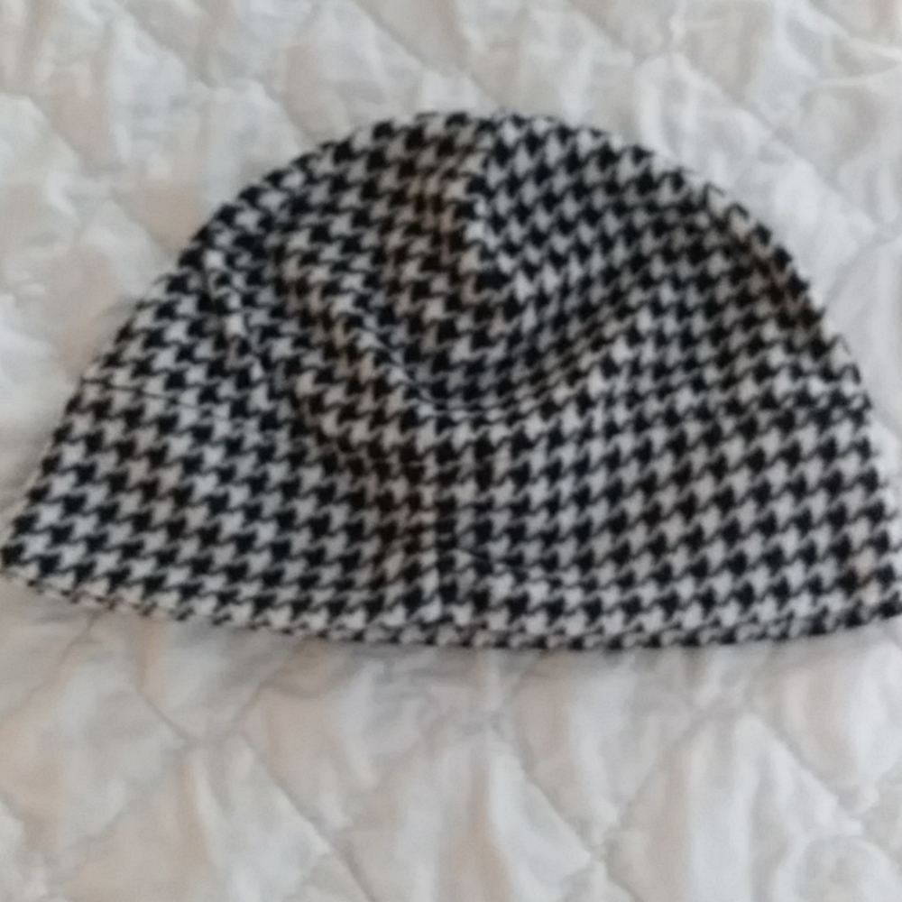 Womens LANDS END Beanie